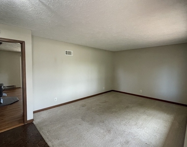 136 N St. Louis Street - Photo Thumbnail 18