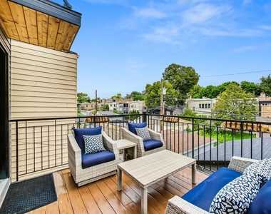 2511 N Francisco Avenue - Photo Thumbnail 13