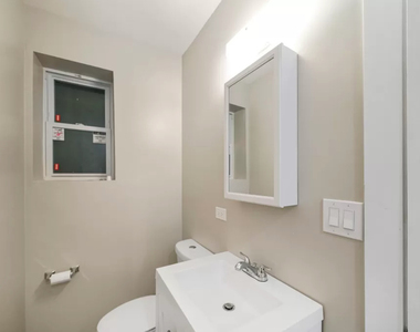 3856 W Diversey Avenue - Photo Thumbnail 4
