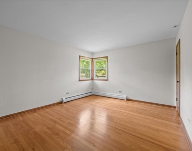 662 Garfield Avenue - Photo Thumbnail 9