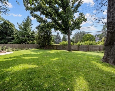 662 Garfield Avenue - Photo Thumbnail 15