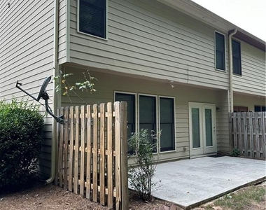 1465 Winshire Cove - Photo Thumbnail 2