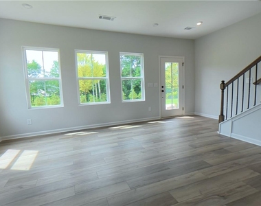 2929 Beaconwood Court - Photo Thumbnail 23