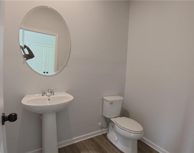 2929 Beaconwood Court - Photo Thumbnail 19
