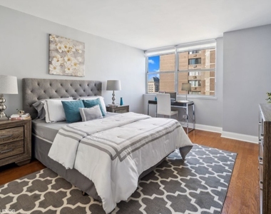 6301 N Sheridan Road - Photo Thumbnail 7