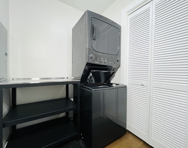 318 N Owen Street - Photo Thumbnail 9