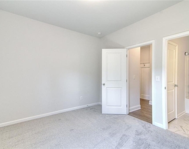 7107 Branch Creek Cove - Photo Thumbnail 24