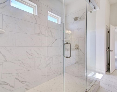 7107 Branch Creek Cove - Photo Thumbnail 46