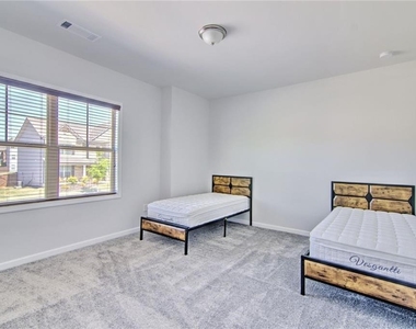 7107 Branch Creek Cove - Photo Thumbnail 37