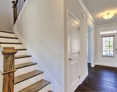 7107 Branch Creek Cove - Photo Thumbnail 14