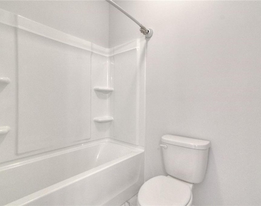 7107 Branch Creek Cove - Photo Thumbnail 33