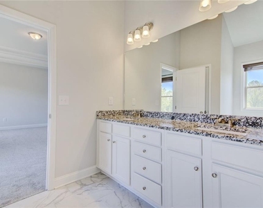 7107 Branch Creek Cove - Photo Thumbnail 45