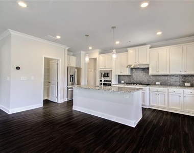 7107 Branch Creek Cove - Photo Thumbnail 19
