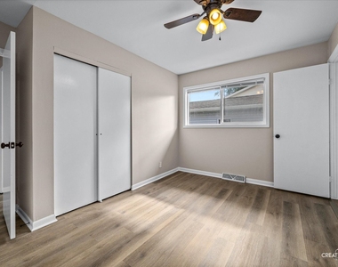 1706 Willow Street - Photo Thumbnail 10