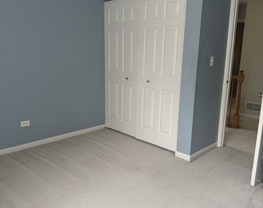 1330 Lunt Court - Photo Thumbnail 5