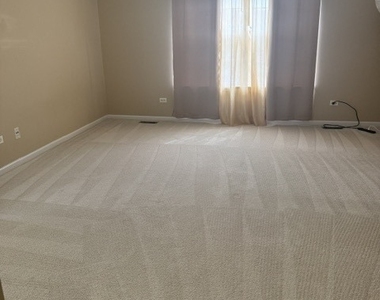 1330 Lunt Court - Photo Thumbnail 3