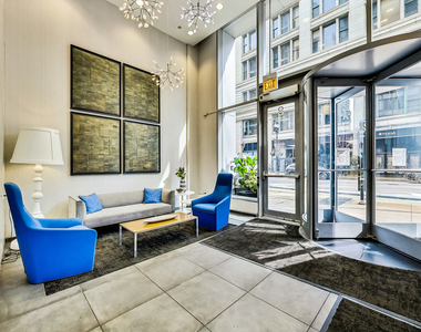 8 E Randolph Street - Photo Thumbnail 2