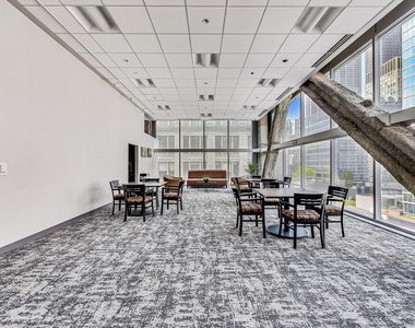 8 E Randolph Street - Photo Thumbnail 19