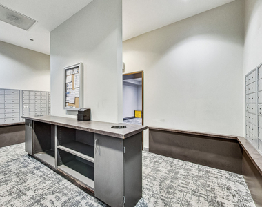 8 E Randolph Street - Photo Thumbnail 4