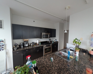 8 E Randolph Street - Photo Thumbnail 14