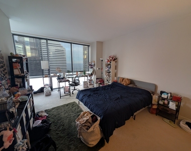 8 E Randolph Street - Photo Thumbnail 8