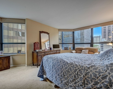 400 E Ohio Street - Photo Thumbnail 14