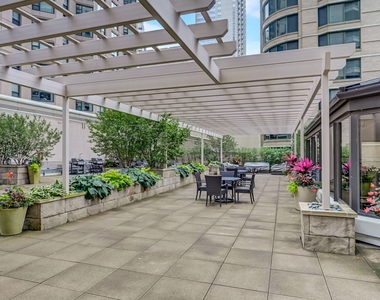 400 E Ohio Street - Photo Thumbnail 37