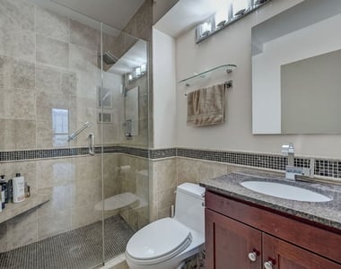 400 E Ohio Street - Photo Thumbnail 18