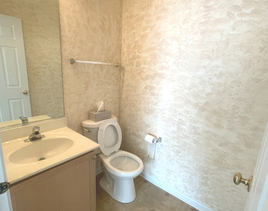 1884 Fescue Drive - Photo Thumbnail 5
