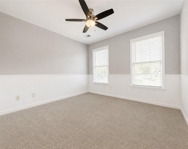 1707 Hidden Pond Circle - Photo Thumbnail 15