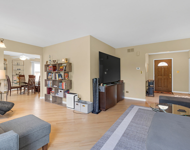 5 Newtown Court - Photo Thumbnail 2