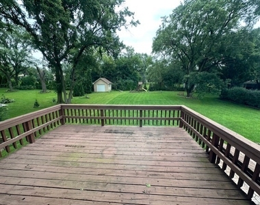 9s711 Brookbank Road - Photo Thumbnail 1