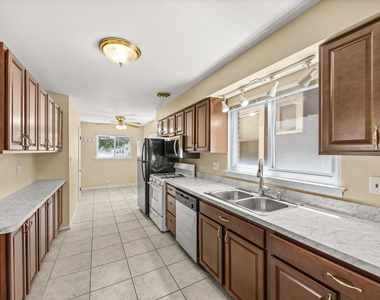 3109 Grove Avenue - Photo Thumbnail 6