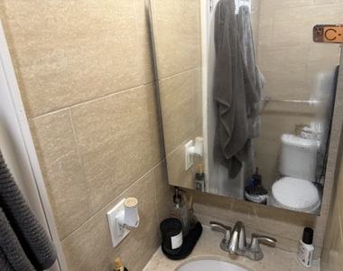50 West 34th Street - Photo Thumbnail 6