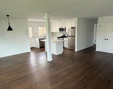 8748 N Olcott Avenue - Photo Thumbnail 3