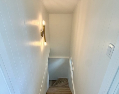 8748 N Olcott Avenue - Photo Thumbnail 10