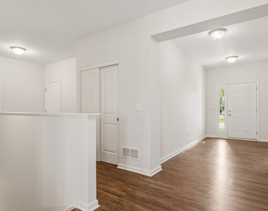 108 Telluride Lane - Photo Thumbnail 3
