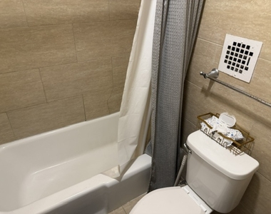 50 West 34th Street - Photo Thumbnail 7