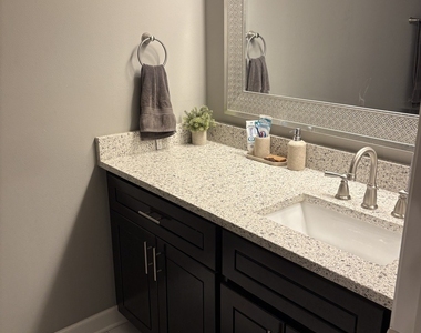 1127 Hertford Court - Photo Thumbnail 8