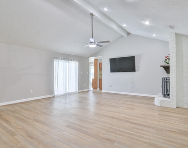509 Belmont Drive - Photo Thumbnail 8