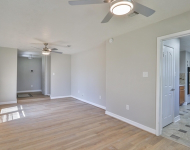 509 Belmont Drive - Photo Thumbnail 12