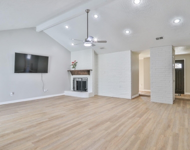 509 Belmont Drive - Photo Thumbnail 7