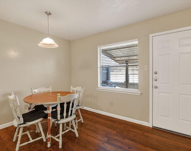 1400 Summit Street - Photo Thumbnail 5