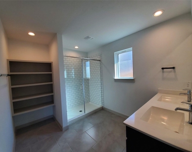 3314 Dagostino Creek Drive - Photo Thumbnail 17