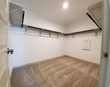 3314 Dagostino Creek Drive - Photo Thumbnail 19