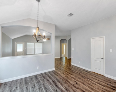 20103 Ray Falls Drive - Photo Thumbnail 11