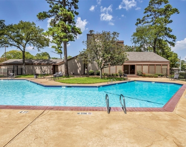 12900 Walden Road - Photo Thumbnail 10