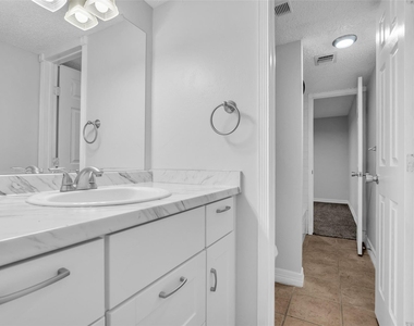 12900 Walden Road - Photo Thumbnail 7