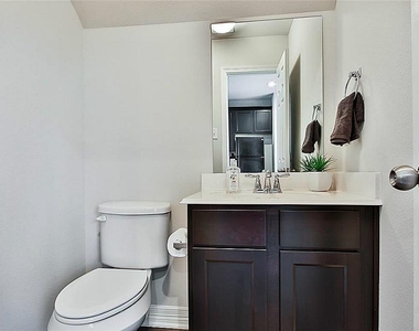 61 Woodland Hills Drive - Photo Thumbnail 6