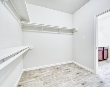 6934 Orchid Street - Photo Thumbnail 9